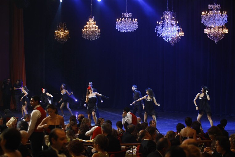 Bal des Debutantes 2012 